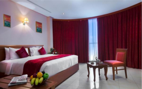 Отель Al Madina Suites Doha  Доха